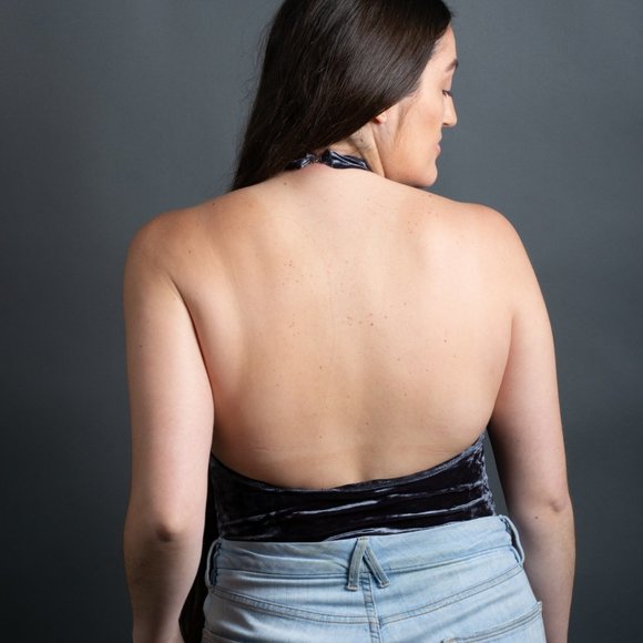 Charcoal Velvet Bodysuit by Forever 21 - Picture 5 of 11
